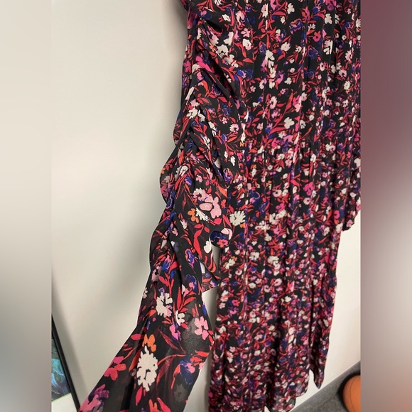 BCBGENERATION floral ruched long sleeve Maxi Dress size 14 NWT - Picture 4 of 6